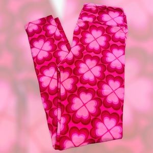 LuLaRoe Heart Leggings, ONE SIZE